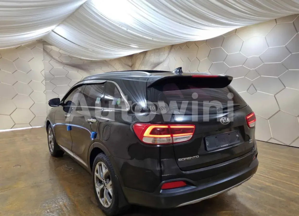 Kia Sorento 2016 — photo 2