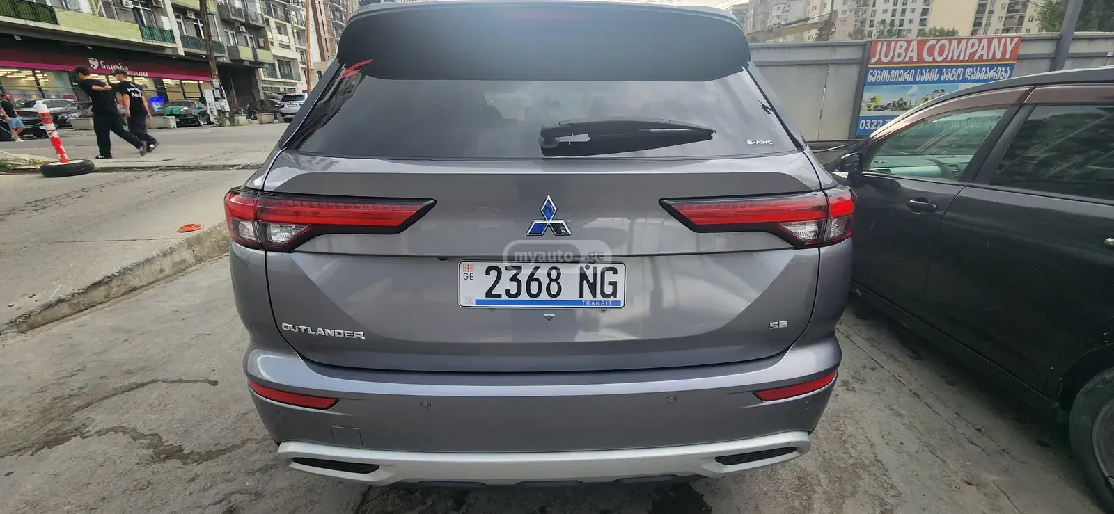 Mitsubishi Outlander 2022 — photo 2
