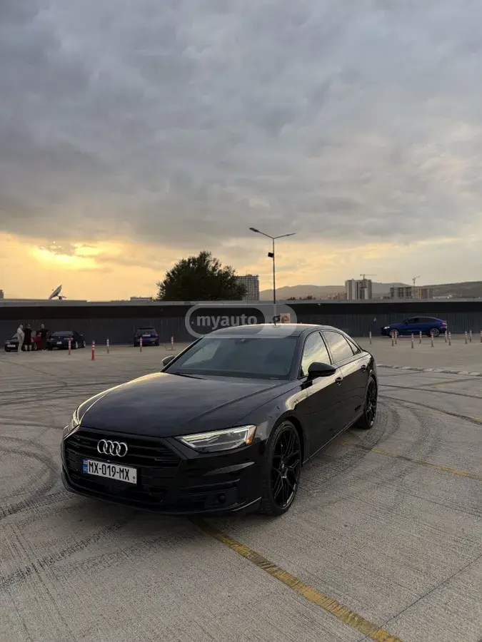 Audi A8 2019 — photo 2