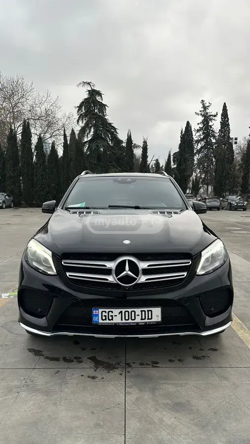 Mercedes-Benz GLE 400 2016 — photo 2