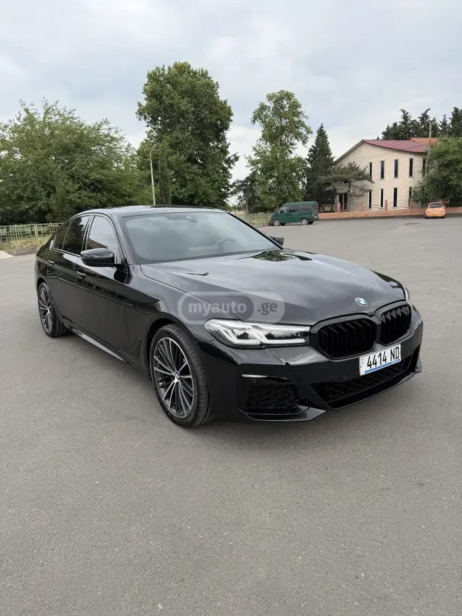 BMW 530 2022 — photo 2