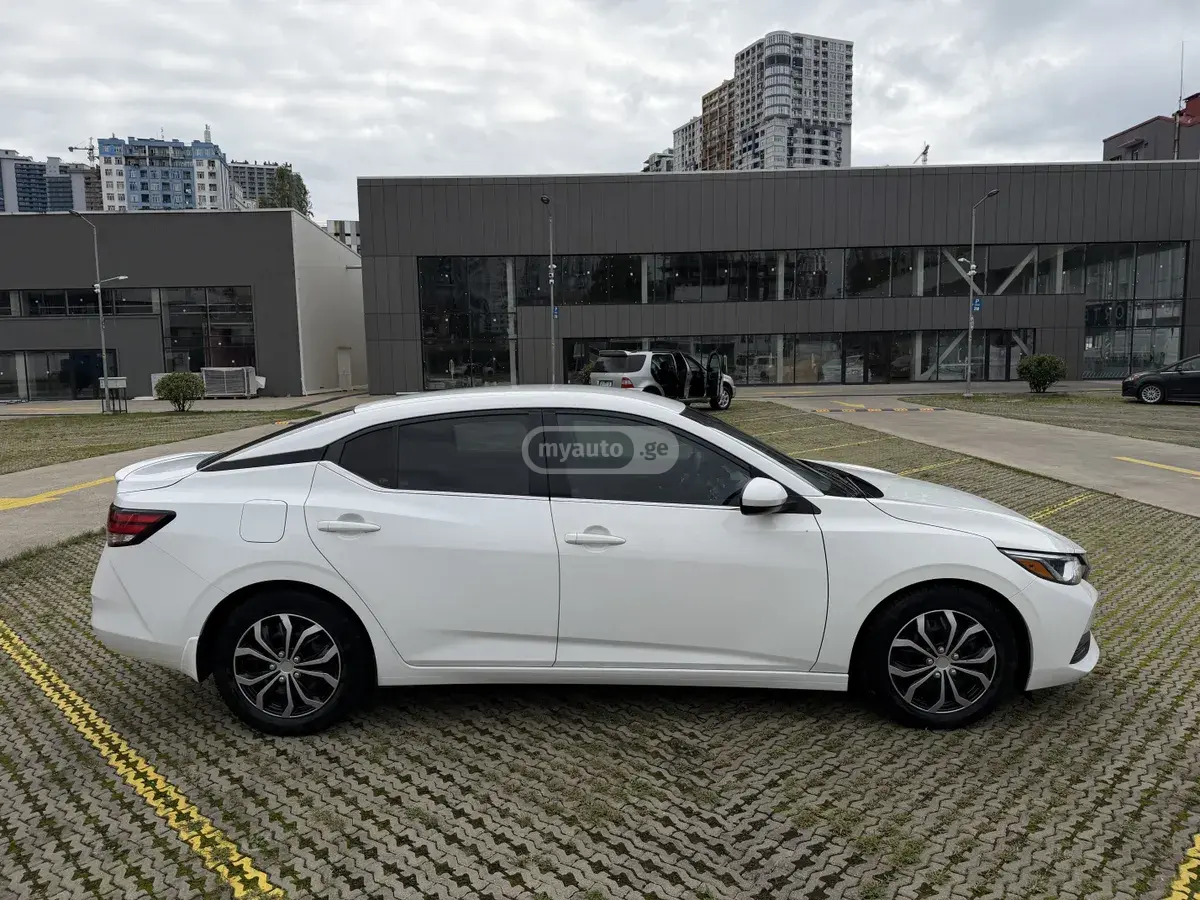 Nissan Sentra 2020 — photo 2