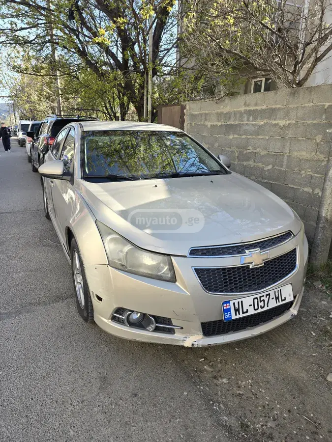 Chevrolet Cruze 2011 — photo 2