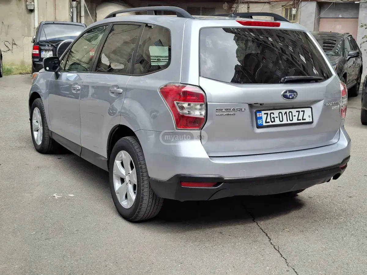 Subaru Forester 2014 — photo 2