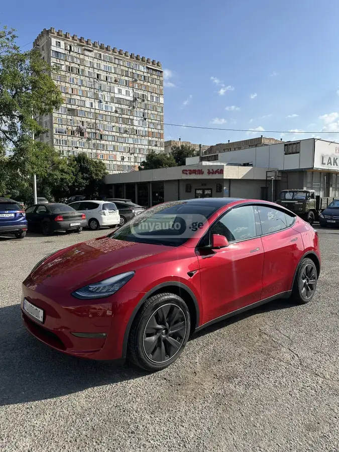 Tesla Model Y 2021 — photo 2