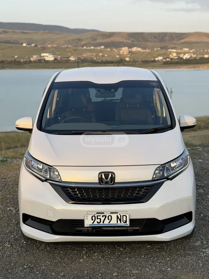 Honda Freed 2022 — photo 2