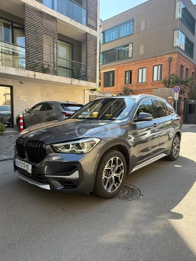BMW X1