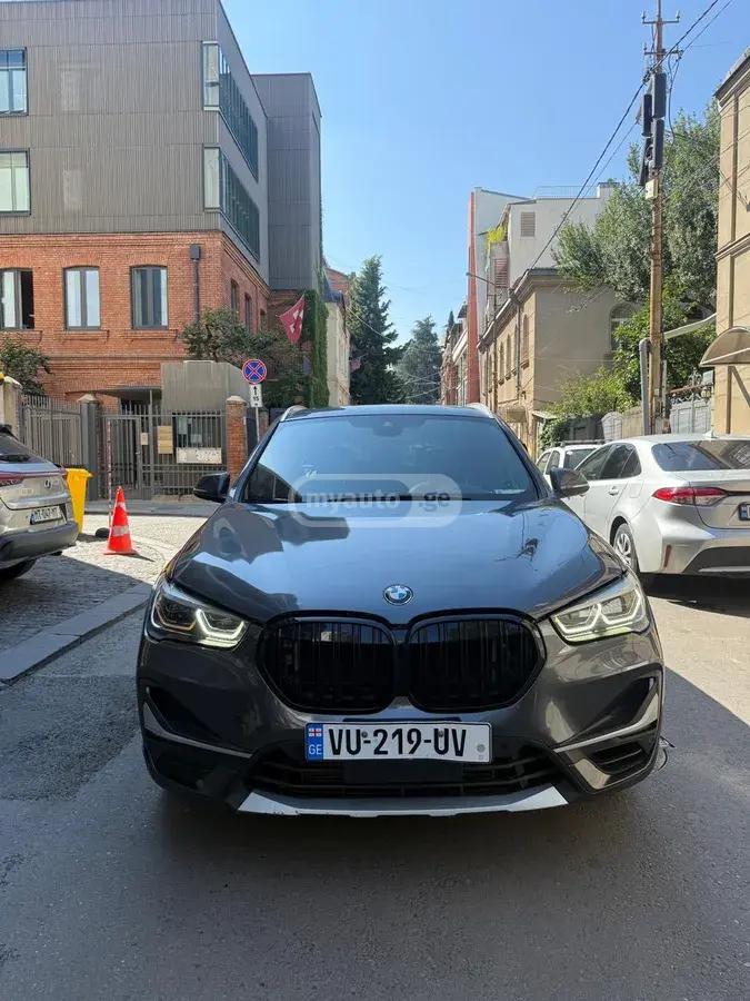 BMW X1 2020 — photo 2