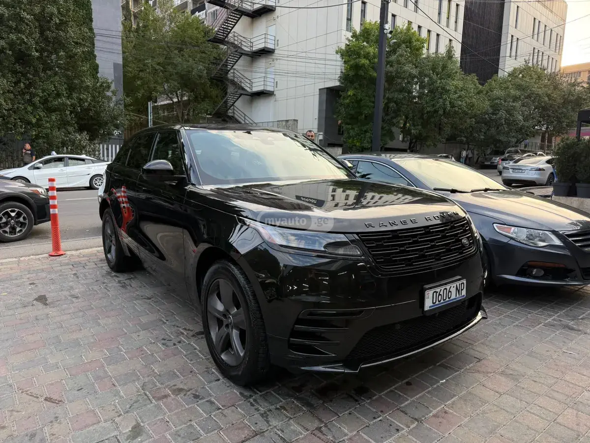 Land Rover Range Rover Velar 2024 — photo 2
