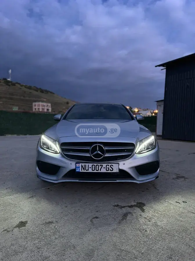 Mercedes-Benz C 300