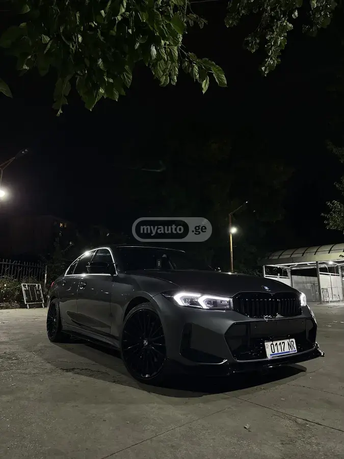 BMW 330