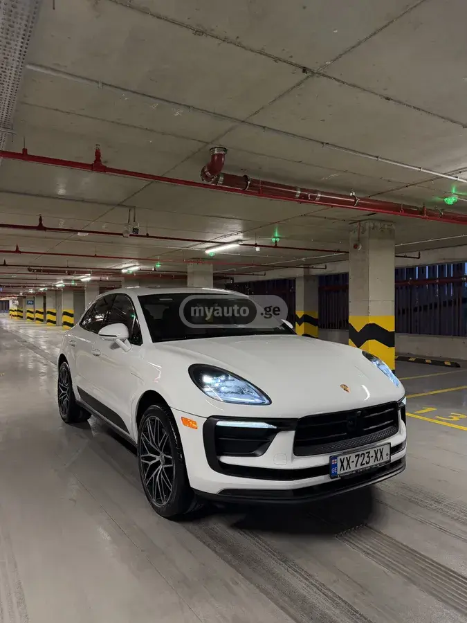 Porsche Macan 2023 — photo 2