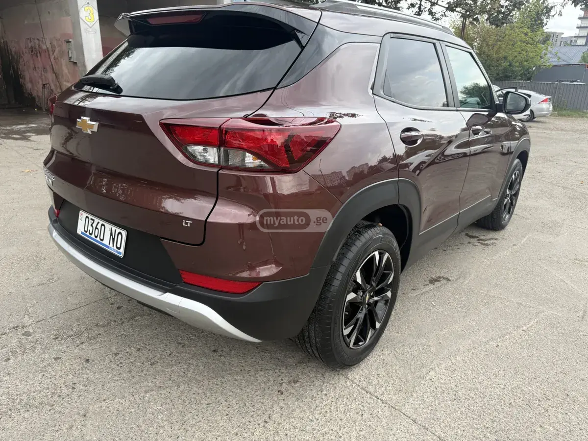 Chevrolet Trailblazer 2022 — photo 2