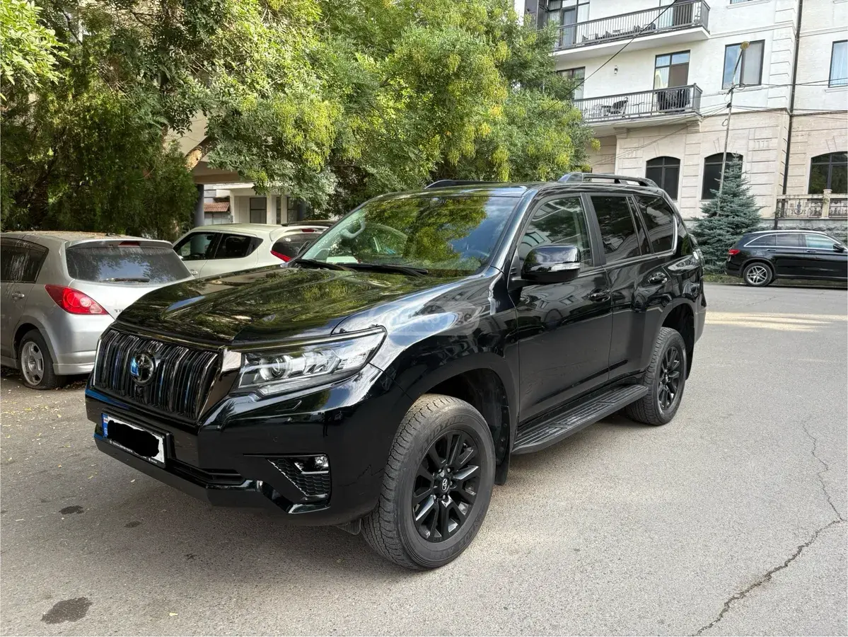 Toyota Land Cruiser Prado 2022 — photo 2