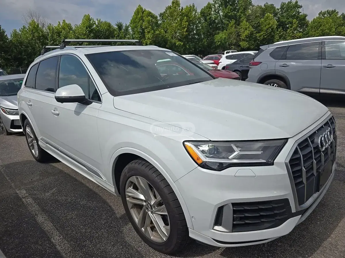 Audi Q7 2021 — photo 2