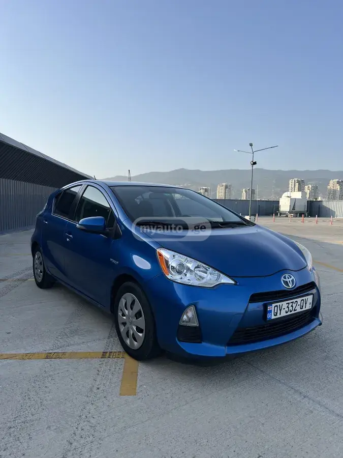 Toyota Prius C