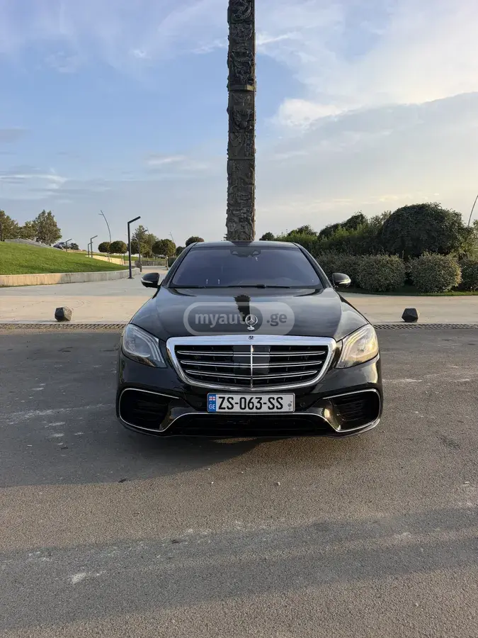 Mercedes-Benz S 63 AMG