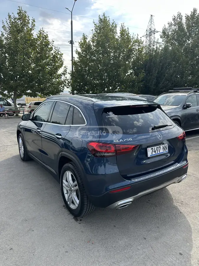 Mercedes-Benz GLA 250 2020 — photo 2