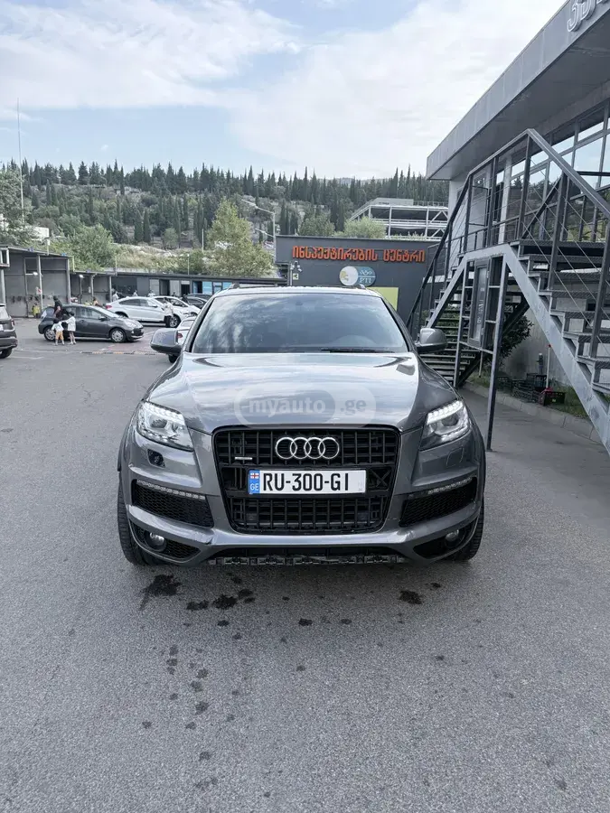 Audi Q7