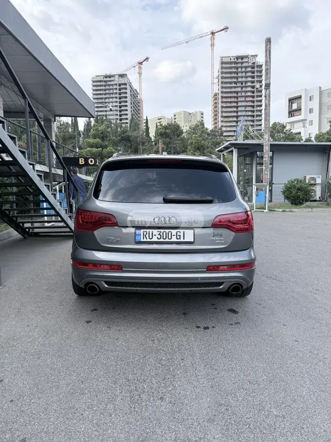 Audi Q7 2014 — photo 2