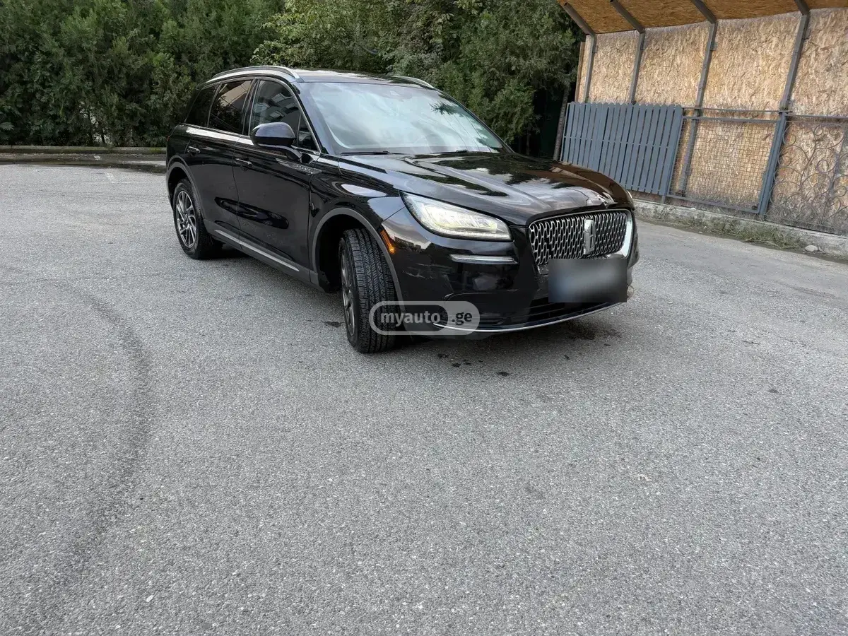 Lincoln Corsair 2020 — photo 2