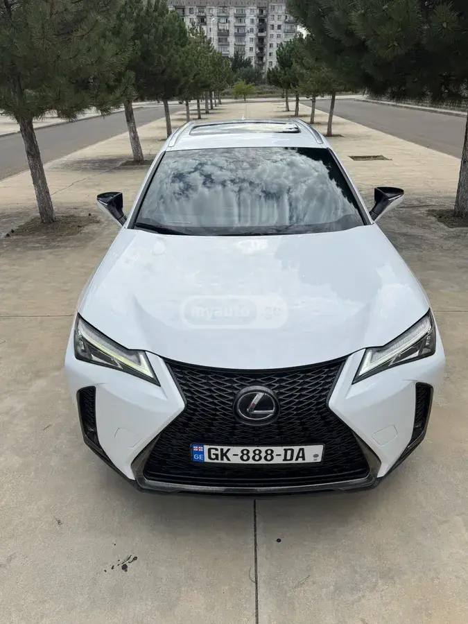 Lexus UX 200