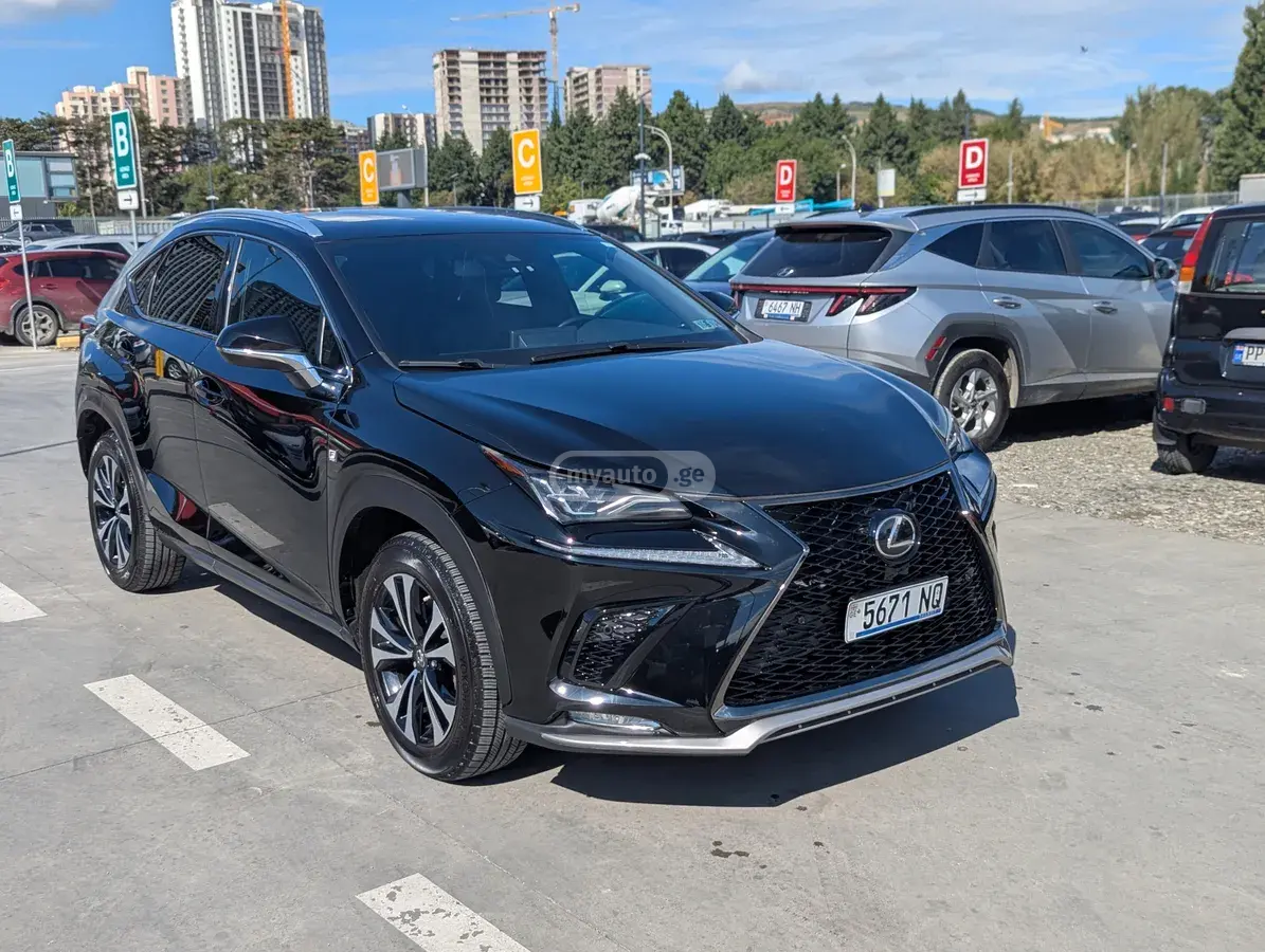 Lexus NX 300
