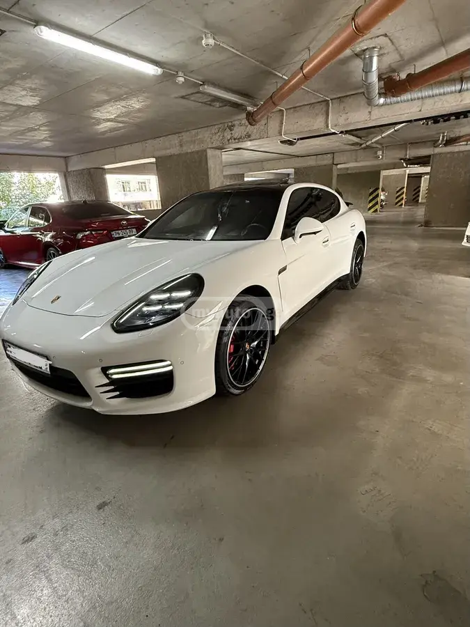 Porsche Panamera 2015 — photo 2