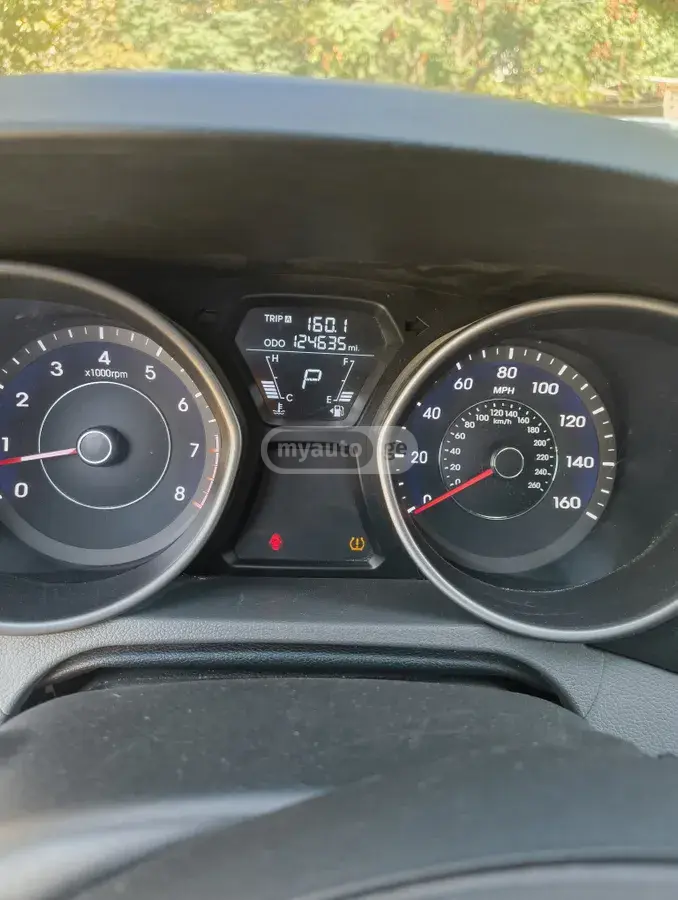 Hyundai Elantra 2013 — photo 2