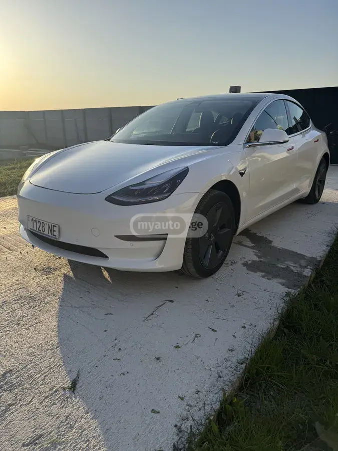 Tesla Model 3 2020 — photo 2