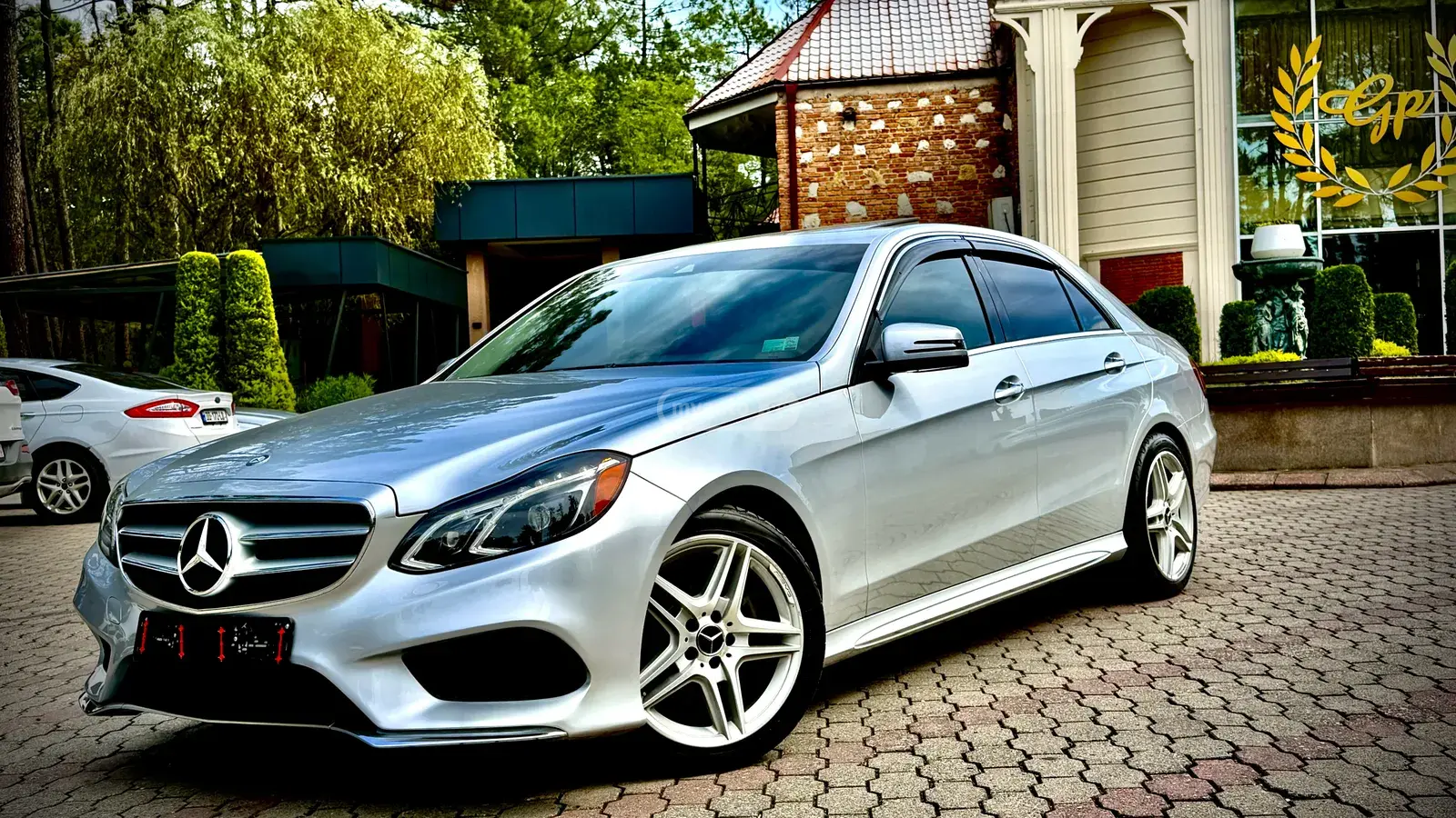 Mercedes-Benz E 350 2014 — photo 2