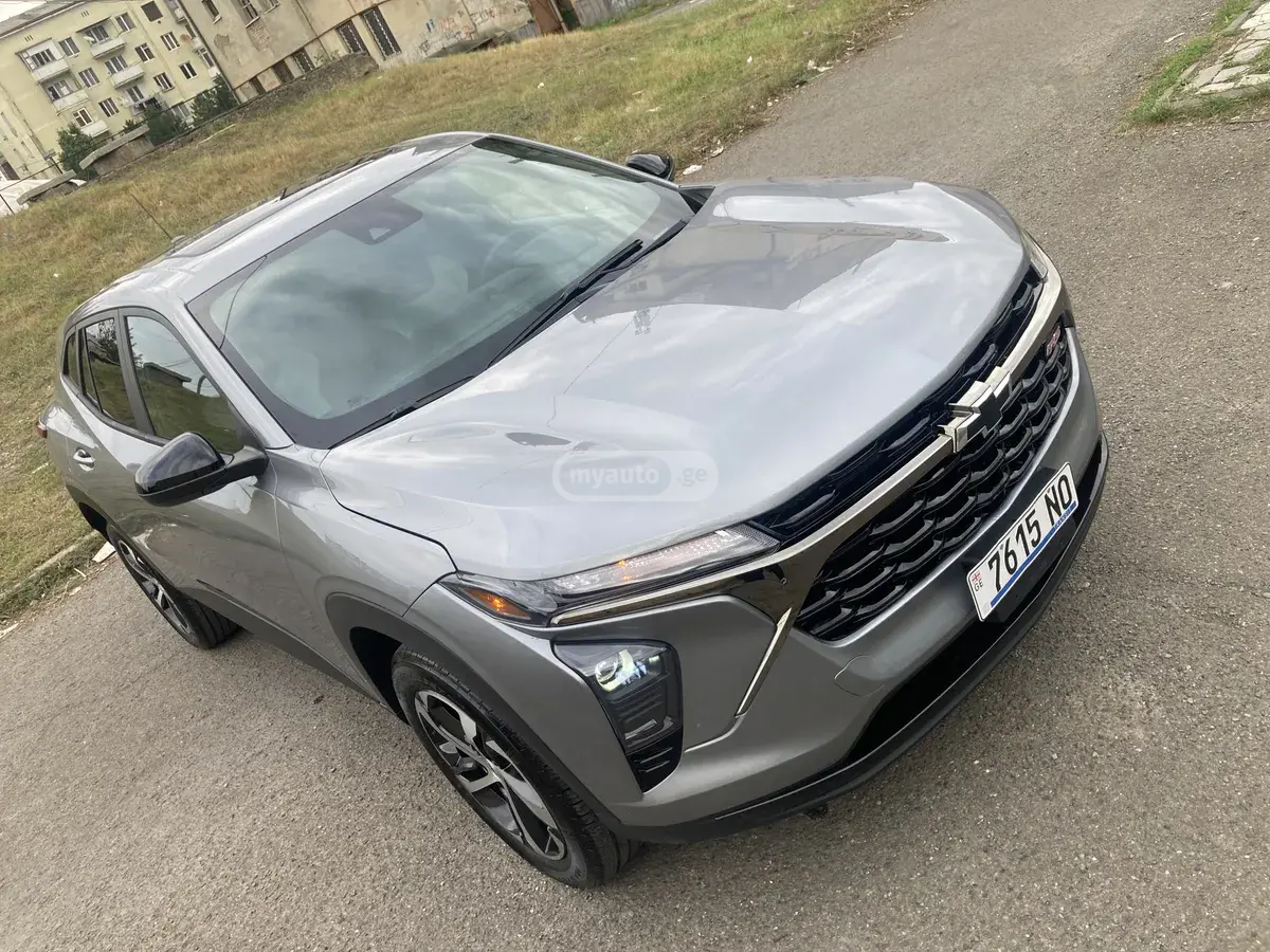 Chevrolet Trax 2024 — photo 2