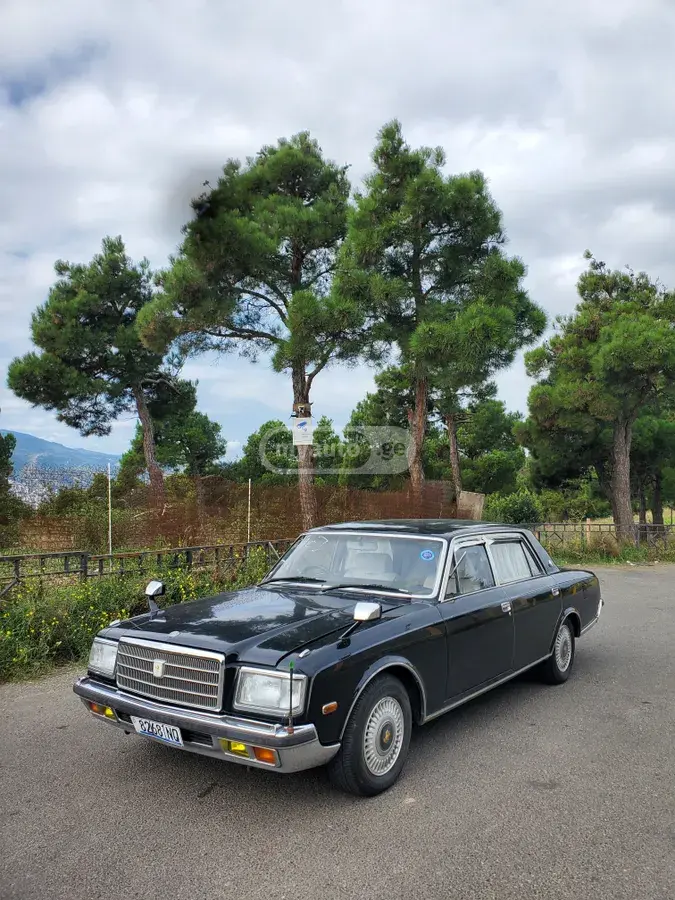 Toyota Century