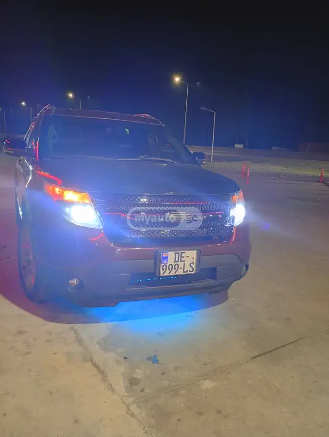Ford Explorer