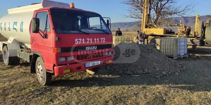 Isuzu NKR 55 1997 — photo 2