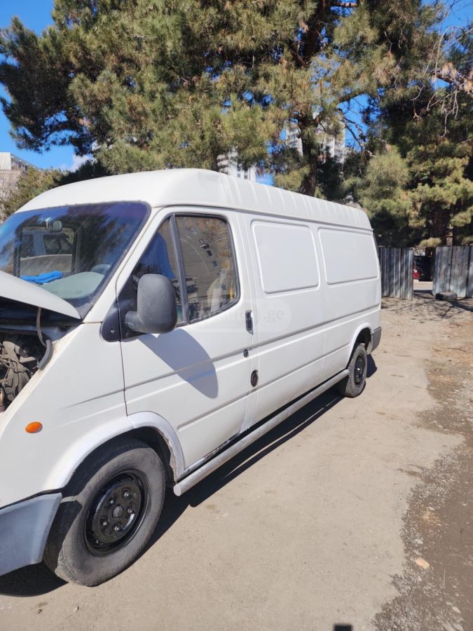Ford Transit 1996 — photo 2