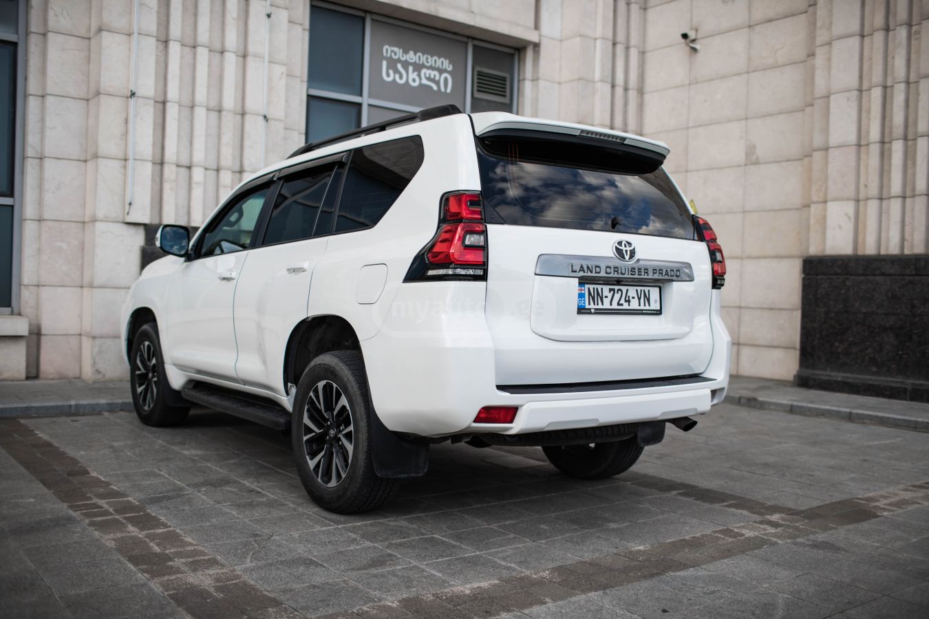 Toyota Land Cruiser Prado 2020 — photo 2
