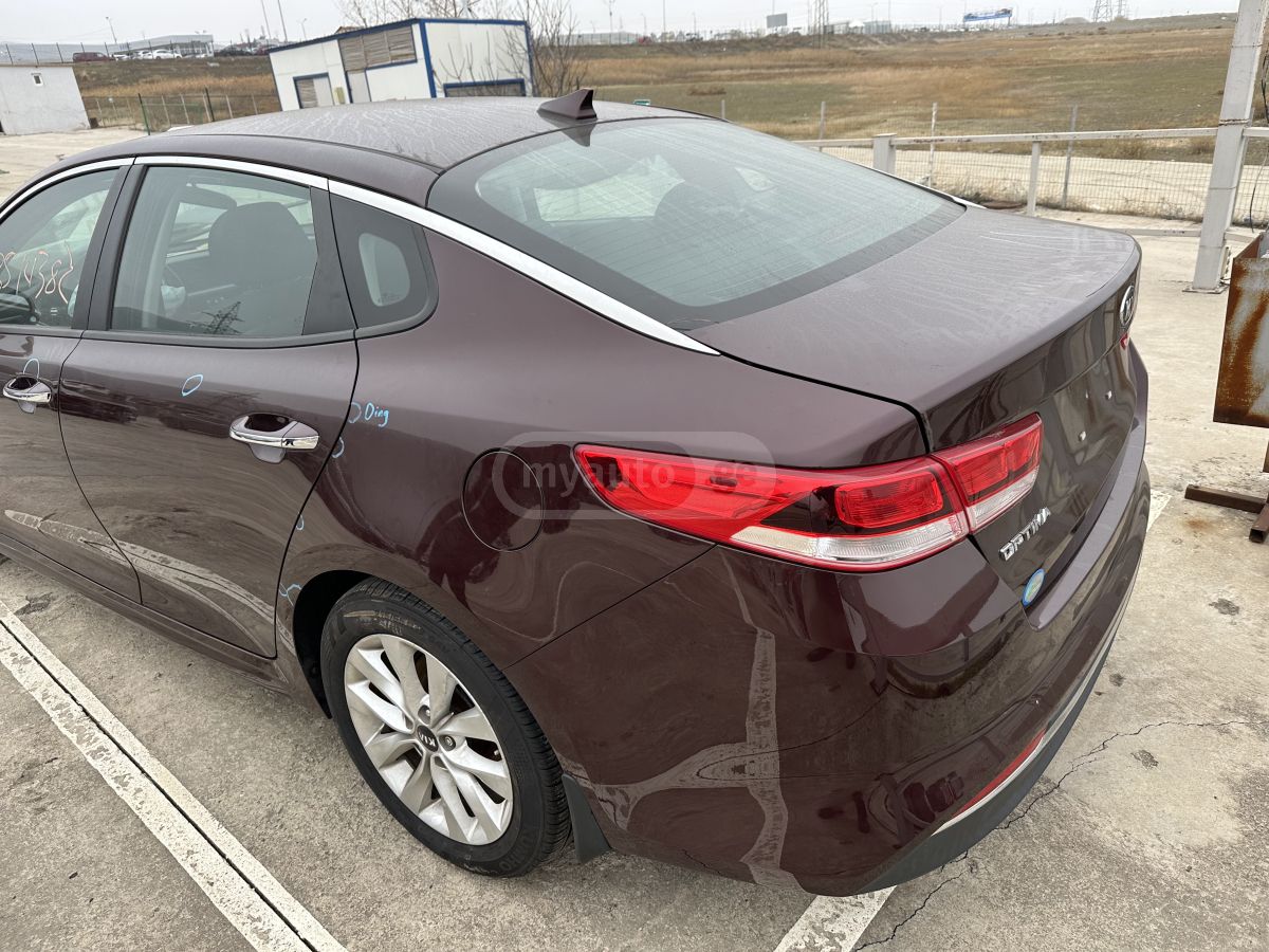 Kia Optima 2018 — photo 2