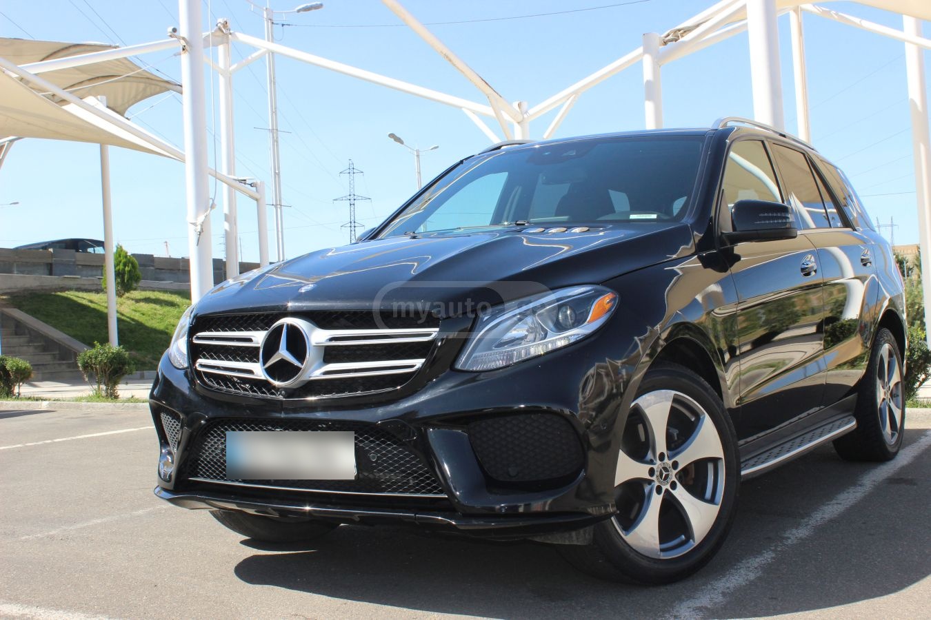 Mercedes-Benz GLE 350 2016 — photo 2