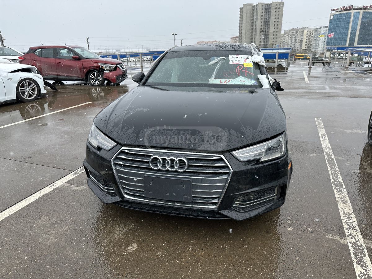 Audi A4 2018 — photo 2