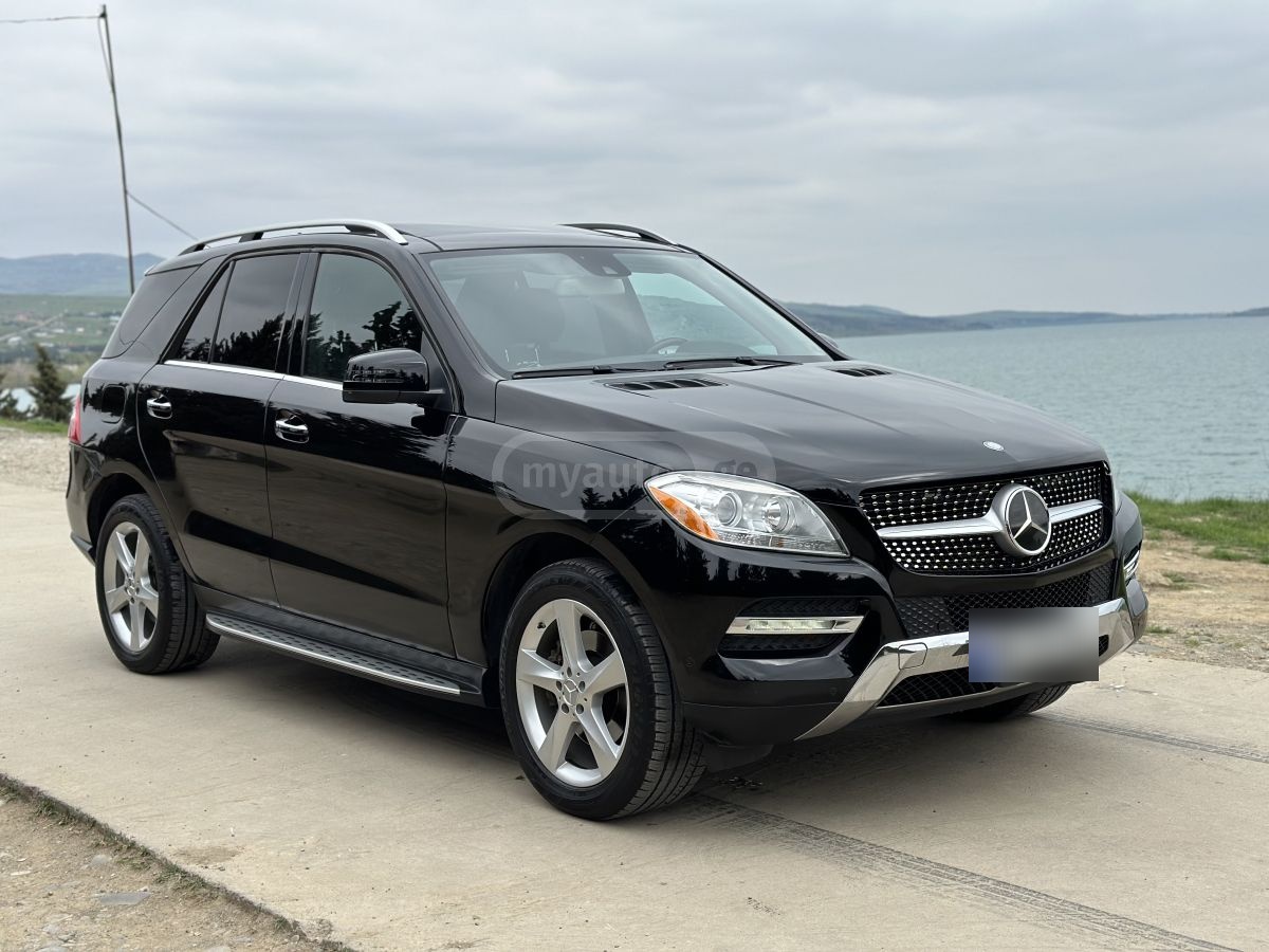 Mercedes-Benz ML 350 2015 — photo 2