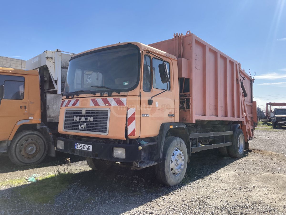 Isuzu 18.272