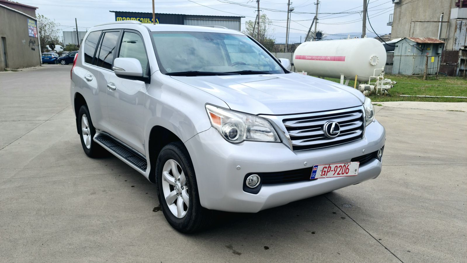 Lexus GX 460 2010 — photo 2