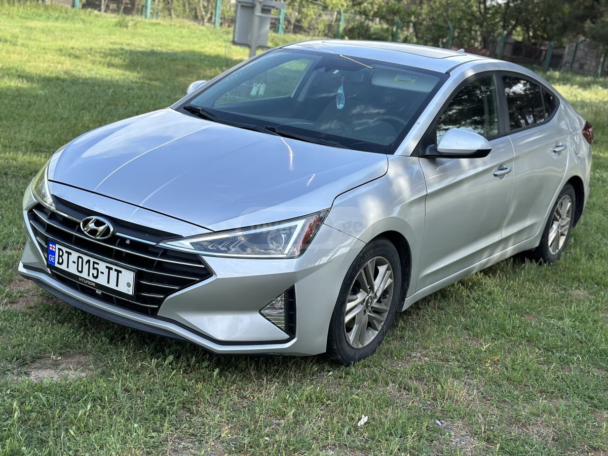 Hyundai Elantra 2020 — photo 2