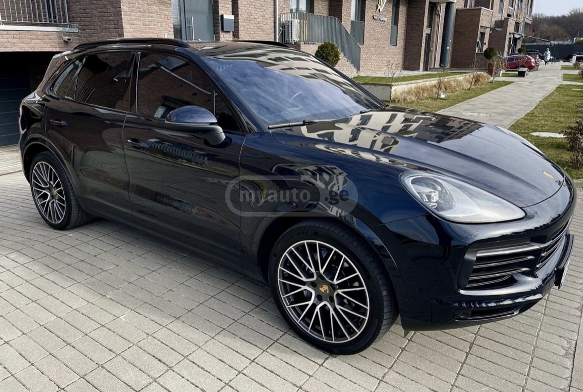 Porsche Cayenne 2020 — photo 2