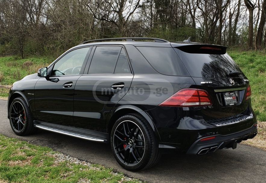 Mercedes-Benz GLE 400 2019 — photo 2