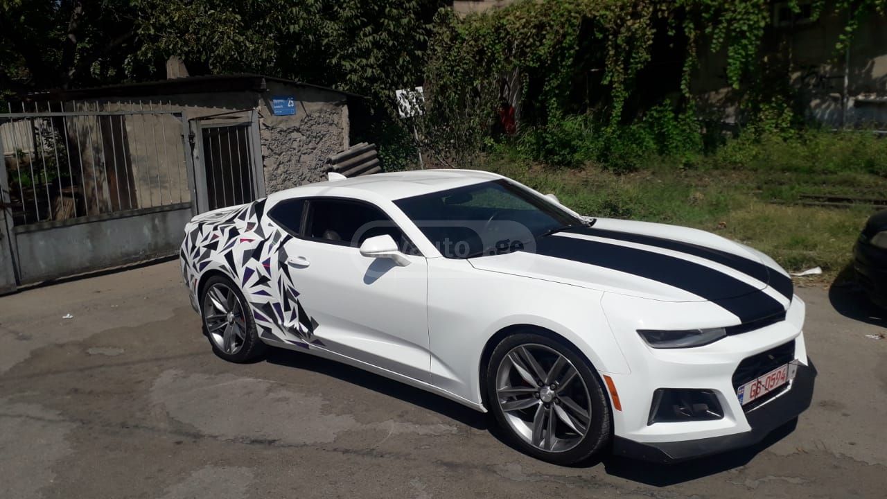 Chevrolet Camaro 2016 — photo 2