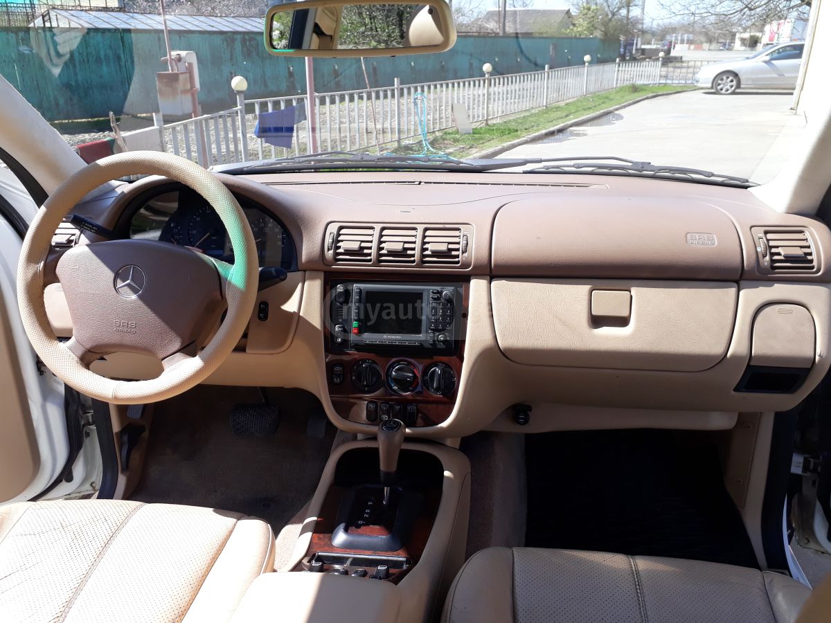 Mercedes-Benz ML 320 2003 — photo 2