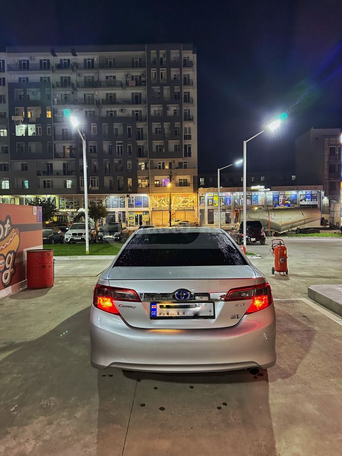 Toyota Camry 2014 — photo 2