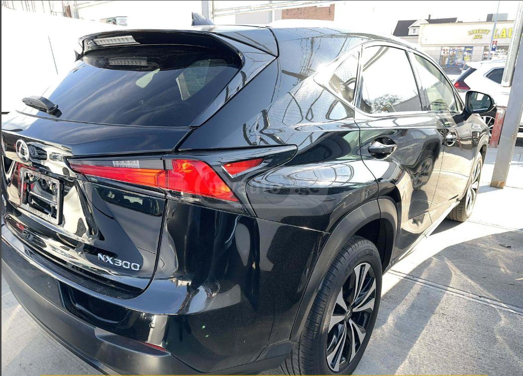 Lexus NX 200 2019 — photo 2